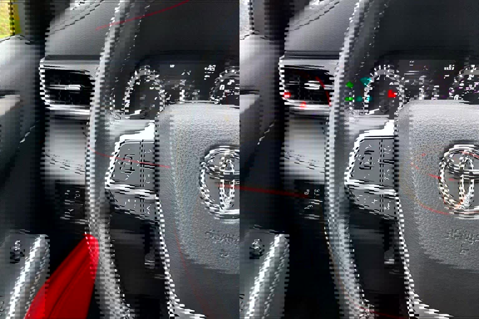 Used 2023 Toyota Highlander XSE image 23