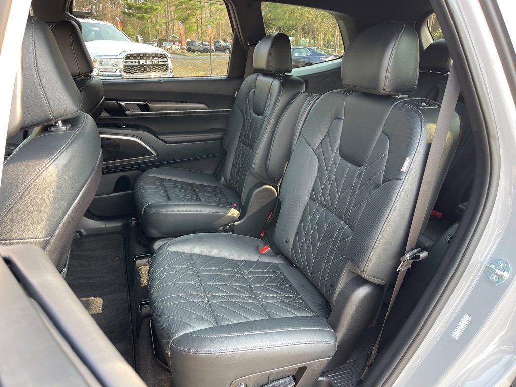 Used 2025 Kia Telluride EX image 21
