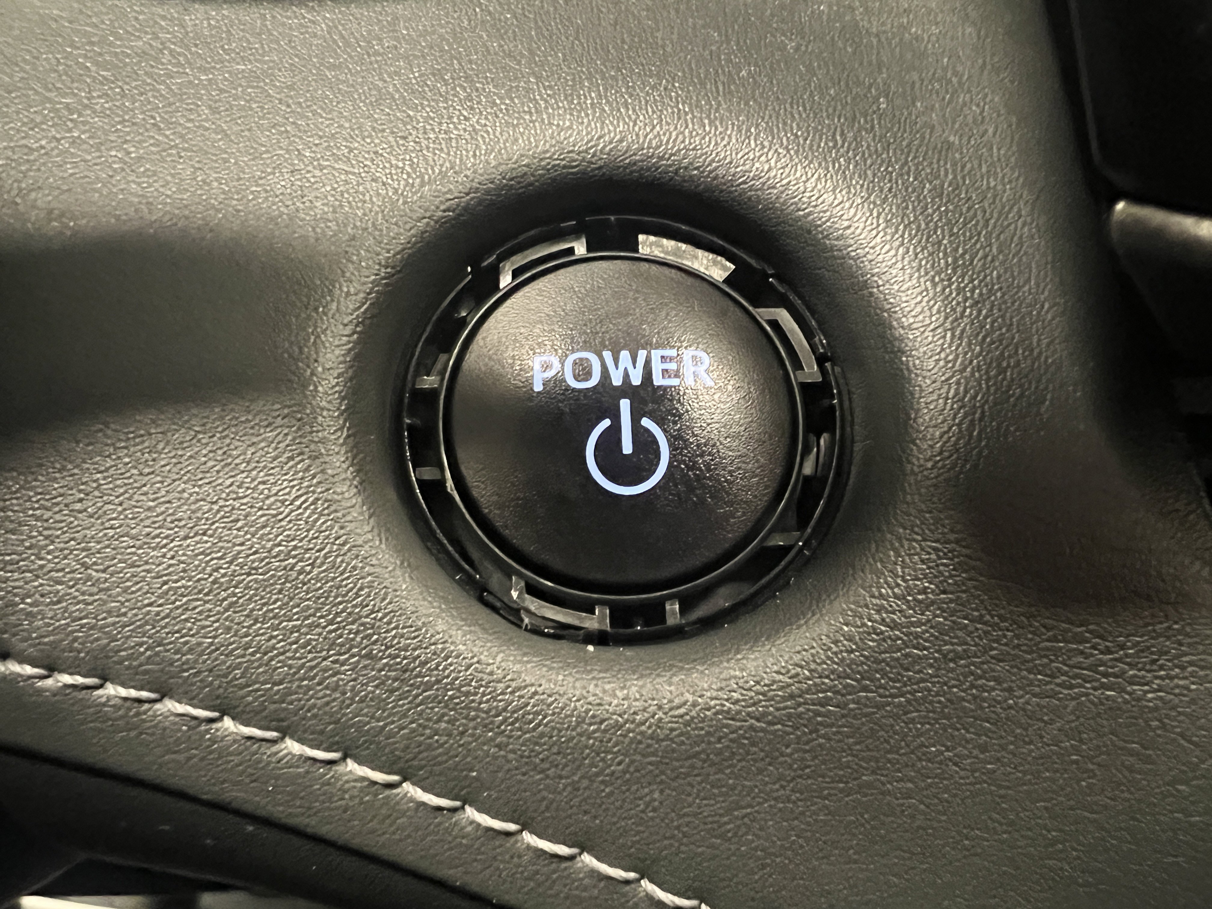 Used 2023 Toyota Highlander Limited image 23