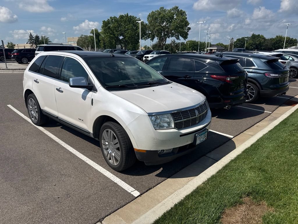 Used 2009 Lincoln MKX 2WD image 2