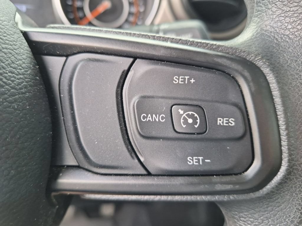 Used 2021 Jeep Gladiator Sport w/ Trailer Tow Package AWD/4WD image 18