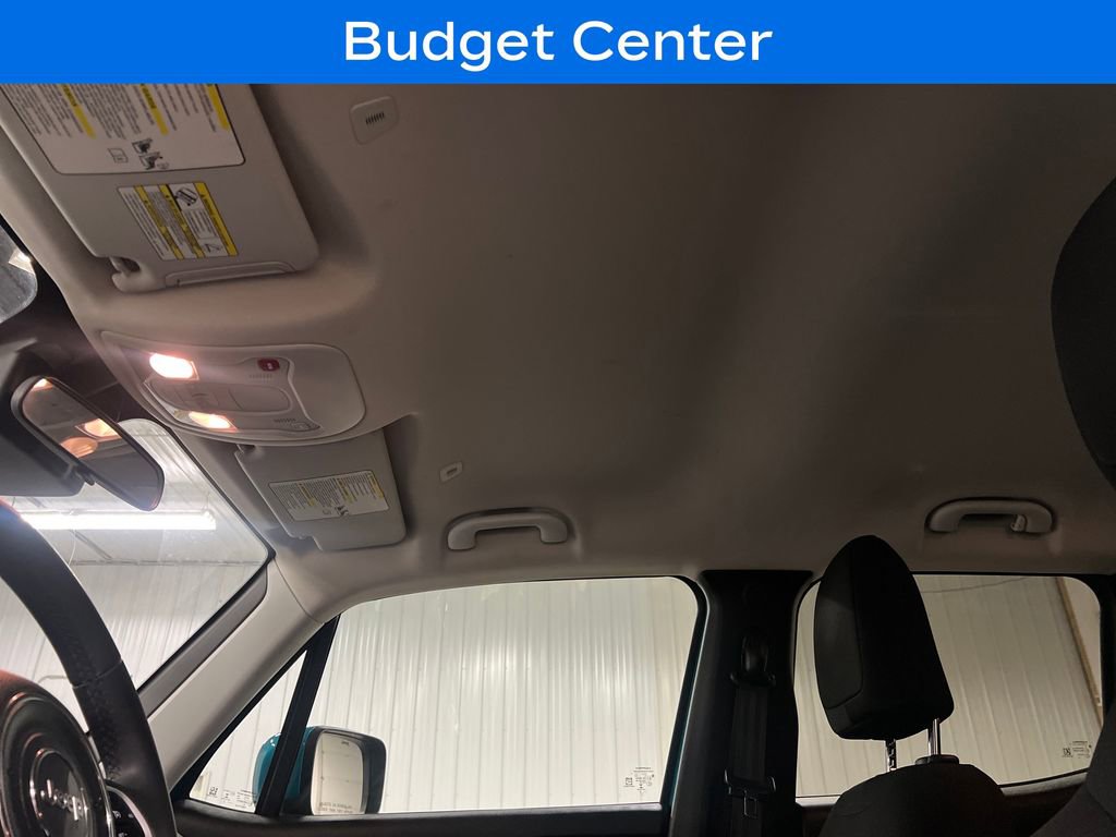 Used 2020 Jeep Renegade Latitude w/ Trailer Tow Group AWD/4WD image 26