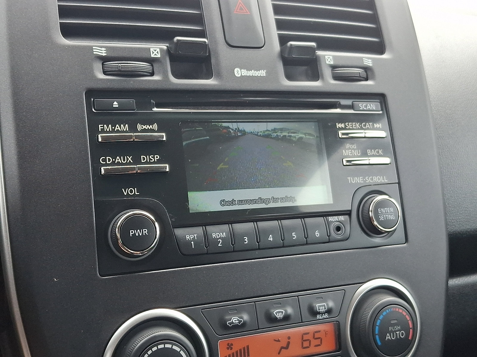 Used 2015 Nissan Leaf S FWD image 17