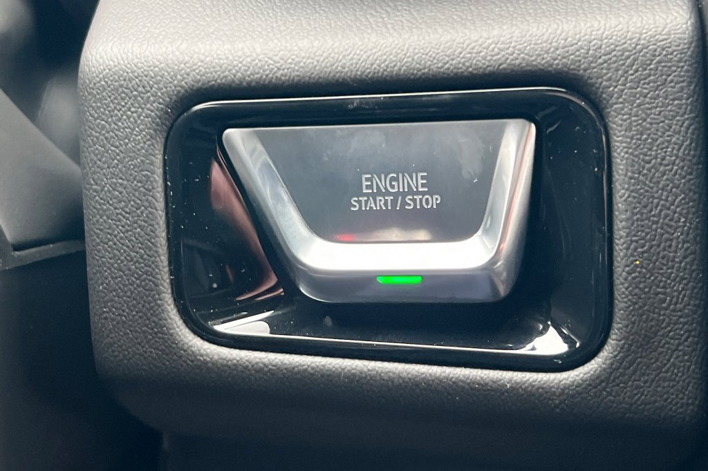 New 2026 GMC Yukon XL Denali image 21