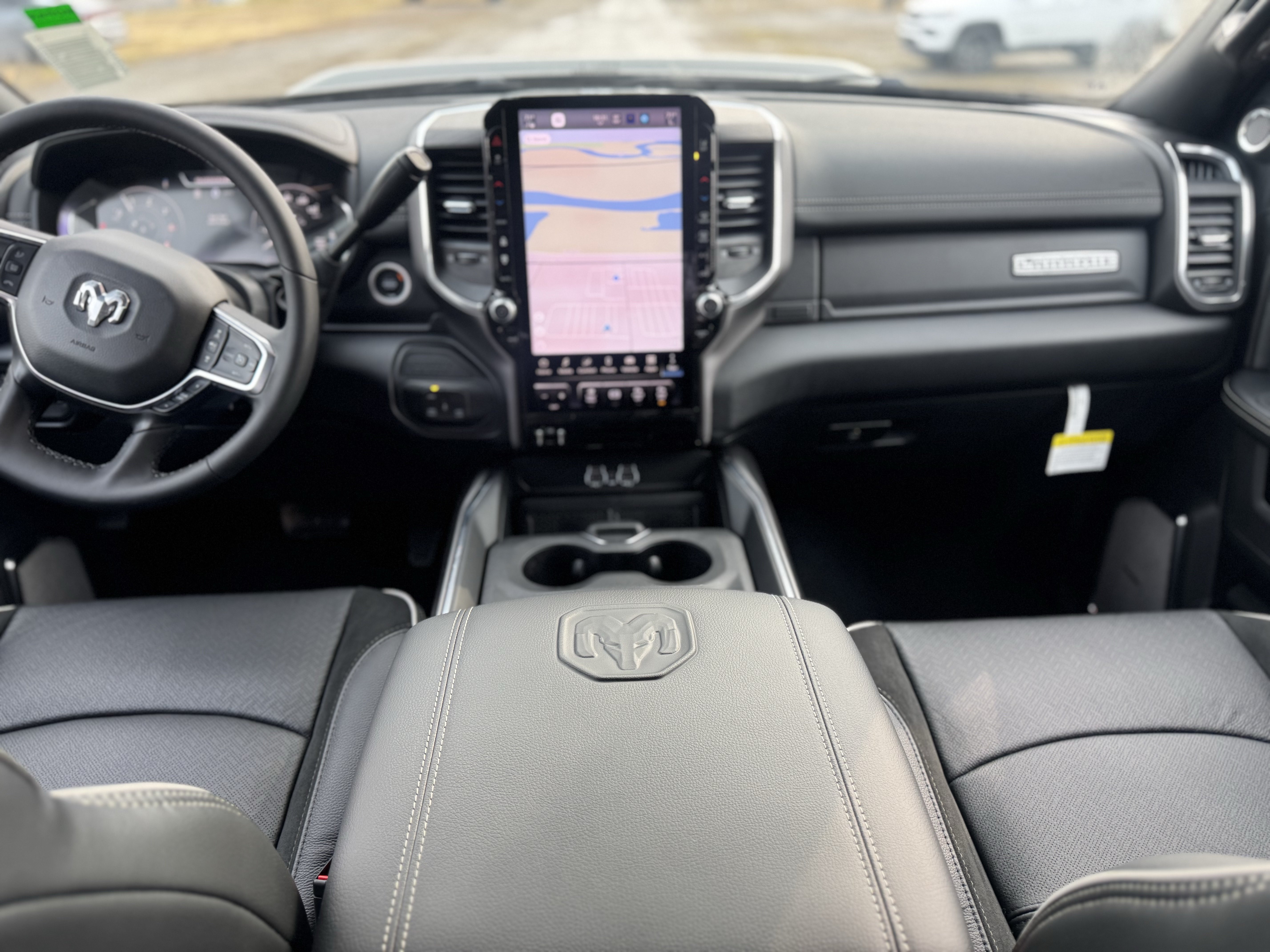 New 2026 RAM 2500 Laramie AWD/4WD image 14