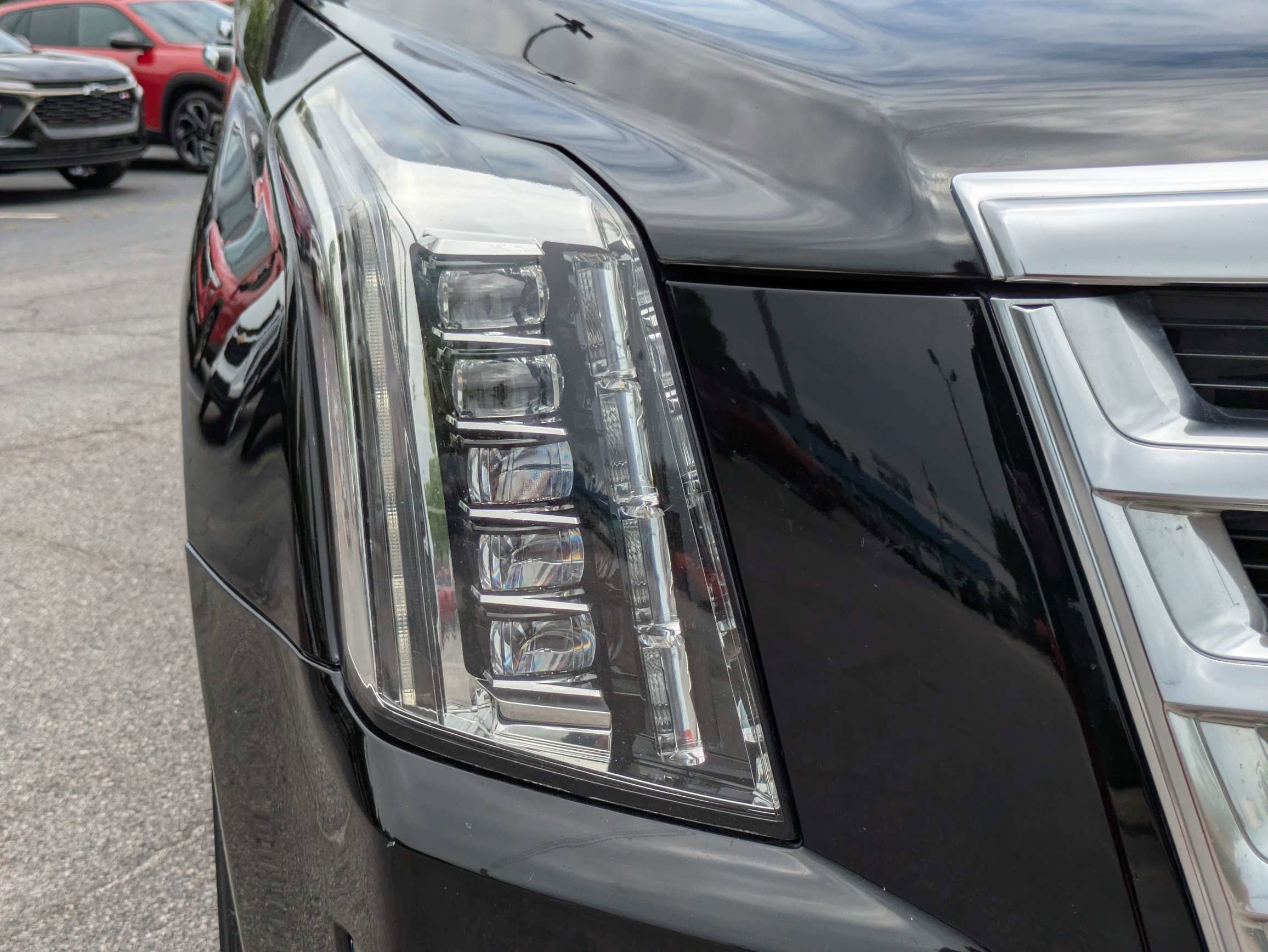 Used 2015 Cadillac Escalade Luxury RWD image 10