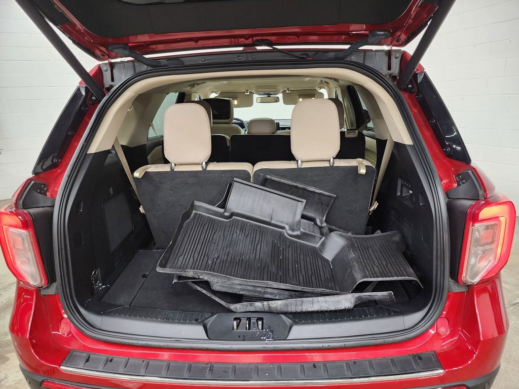 Used 2021 Ford Explorer Limited w/ Equipment Group 301A image 32