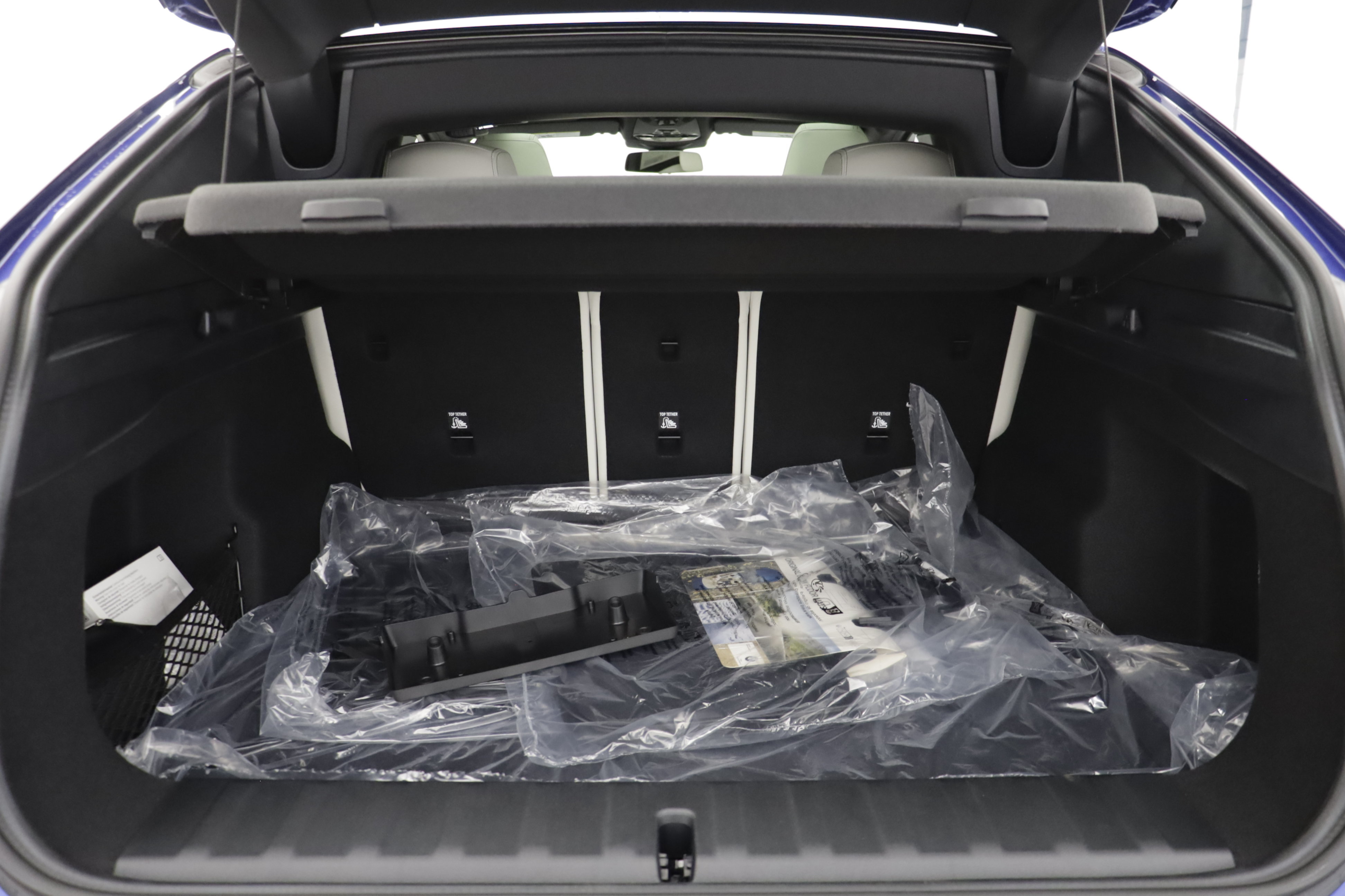 New 2027 BMW X2 xDrive28i w/ Technology Package AWD/4WD image 18