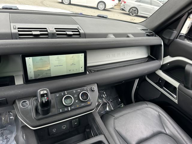 Used 2022 Land Rover Defender 110 S image 18