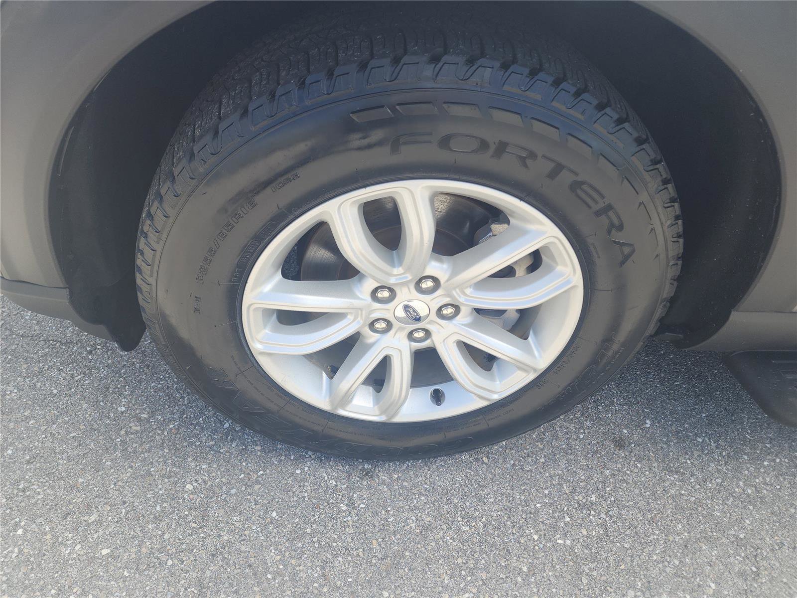 Certified 2021 Ford Explorer 2WD image 10