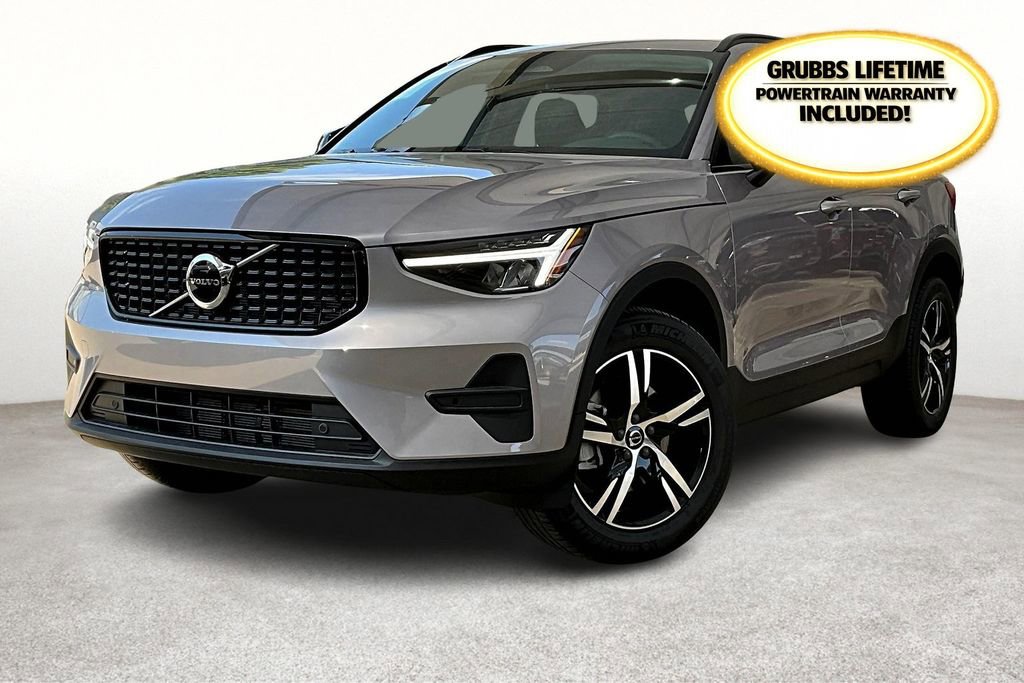 New 2026 Volvo XC40 B4 Core w/ Climate Package image 2