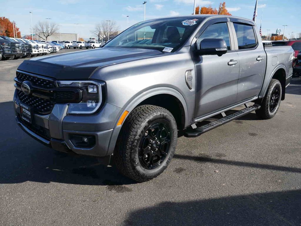 Used 2025 Ford Ranger Lariat w/ FX4 Off-Road Package image 4