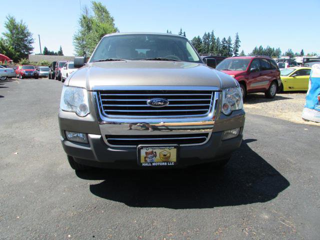 Used 2006 Ford Explorer XLT AWD/4WD image 2