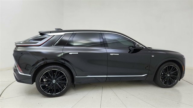 Used 2025 Cadillac Lyriq Luxury image 6