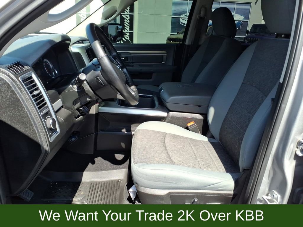 Used 2020 RAM 1500 Classic SLT w/ Luxury Group RWD image 14