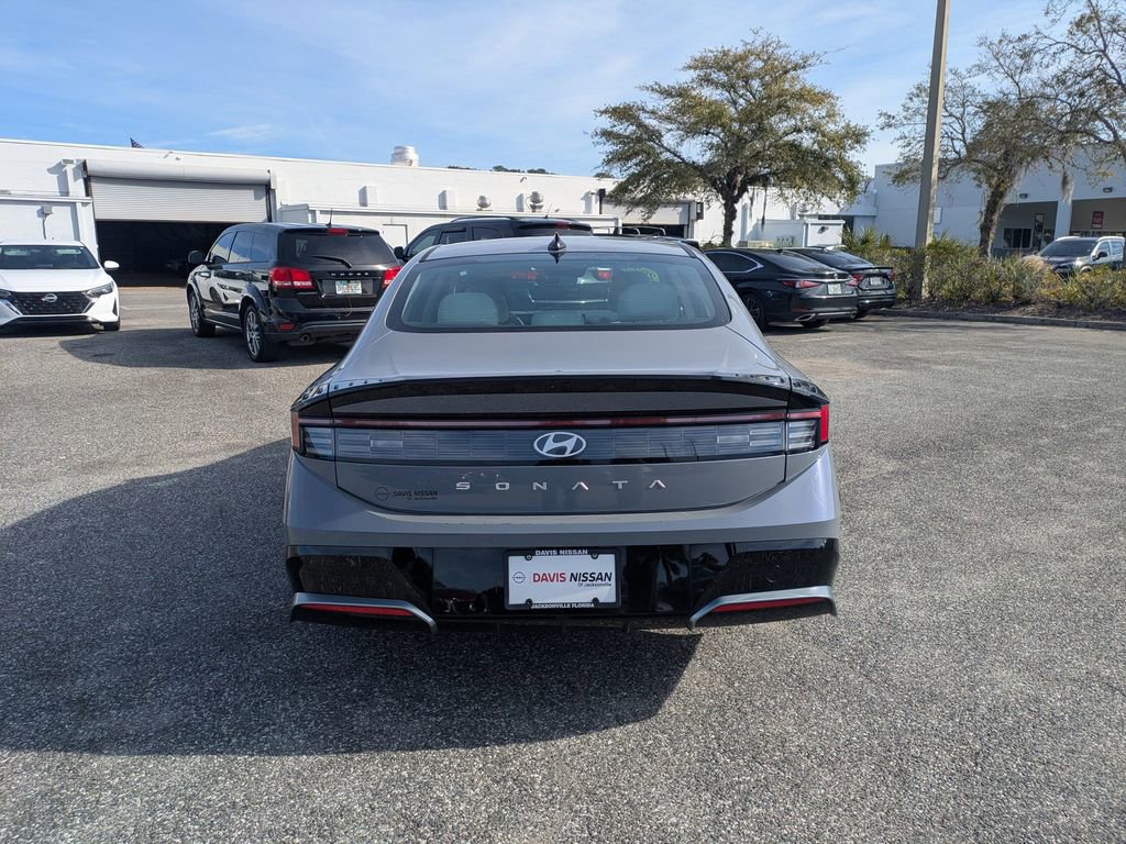 Used 2025 Hyundai Sonata SEL image 4