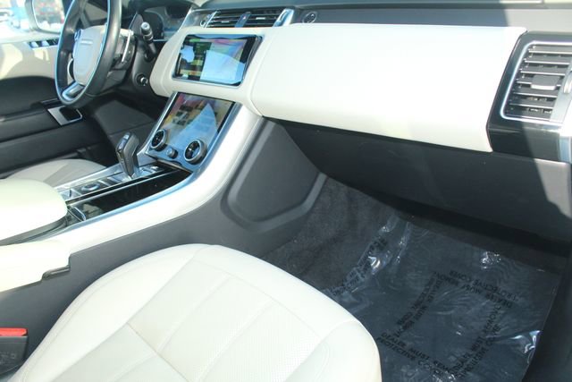 Used 2022 Land Rover Range Rover Sport HSE Silver Edition image 26