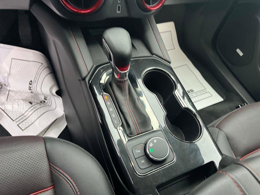 Used 2025 Chevrolet Blazer RS FWD image 16