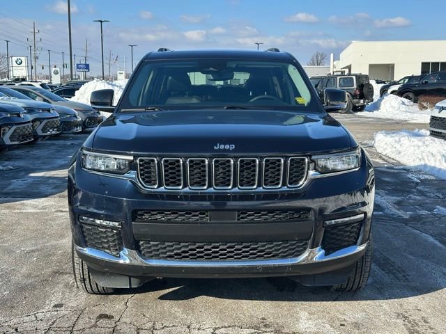 Used 2023 Jeep Grand Cherokee L Limited image 2