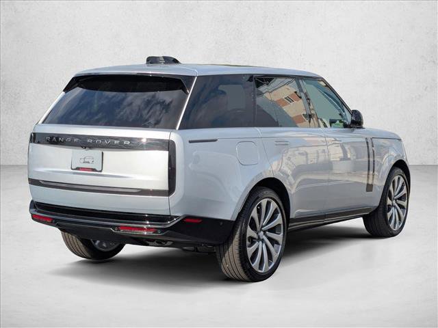 New 2025 Land Rover Range Rover SE image 2