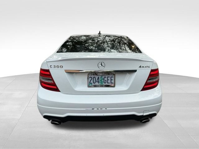 Used 2013 Mercedes-Benz C 300 4MATIC Sedan image 4