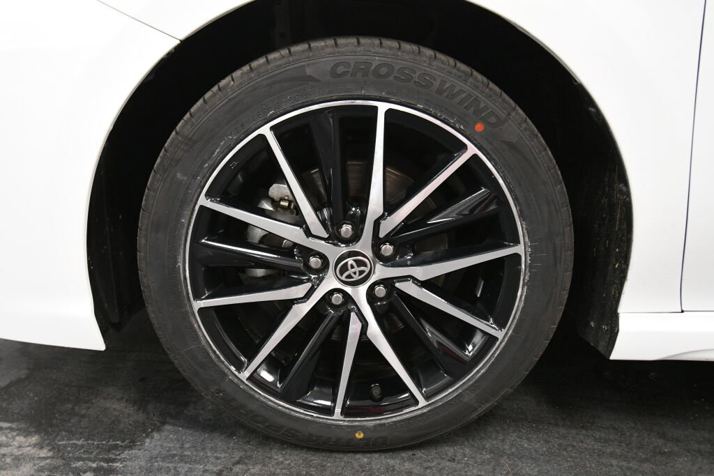 Certified 2024 Toyota Camry SE image 31