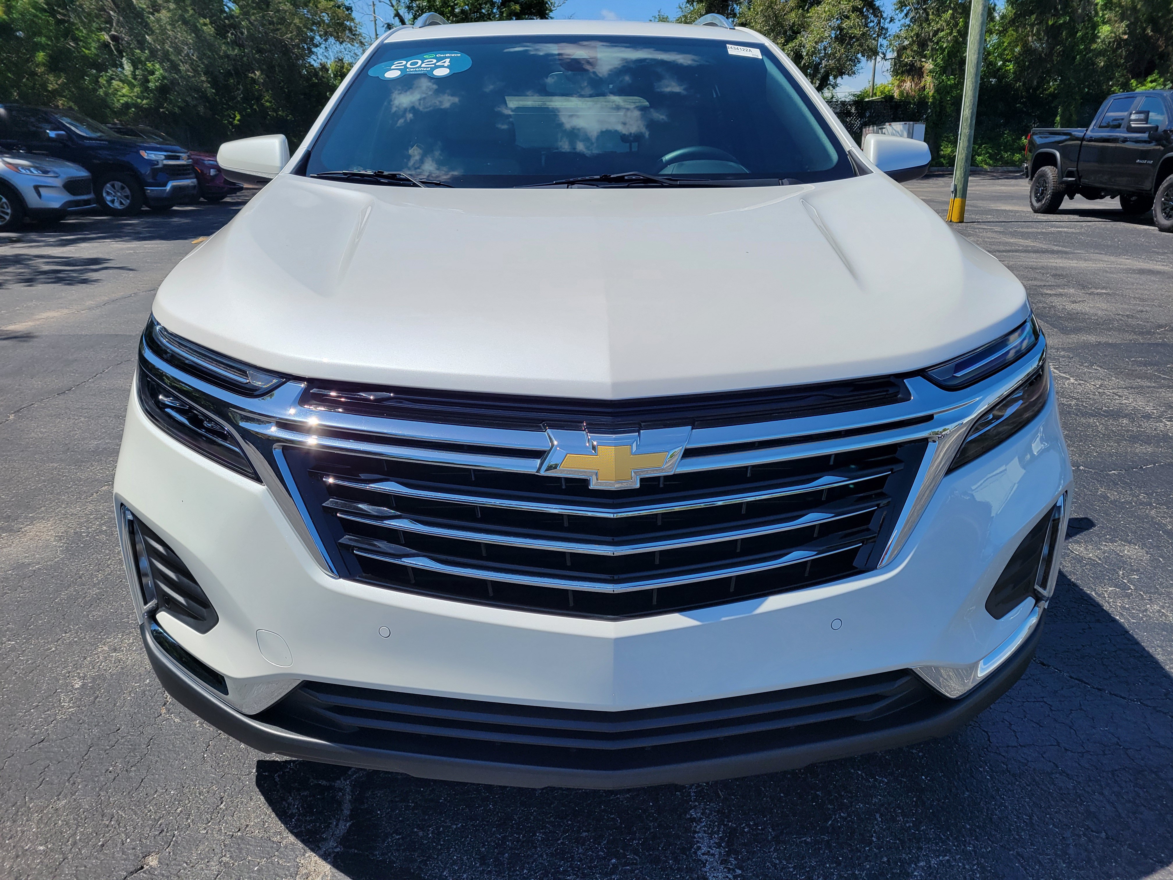Certified 2024 Chevrolet Equinox Premier FWD image 2