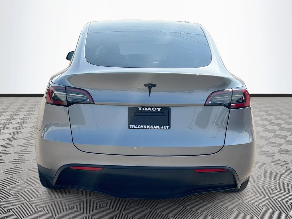 Used 2025 Tesla Model Y Long Range RWD image 6