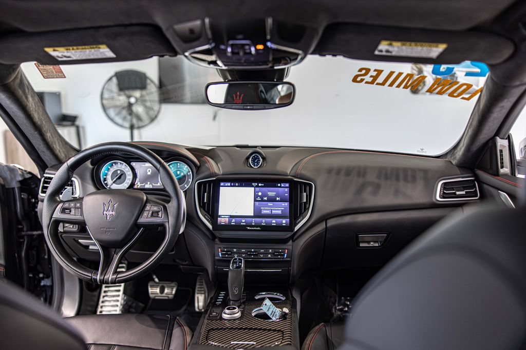 Used 2023 Maserati Ghibli Modena Q4 AWD/4WD image 39