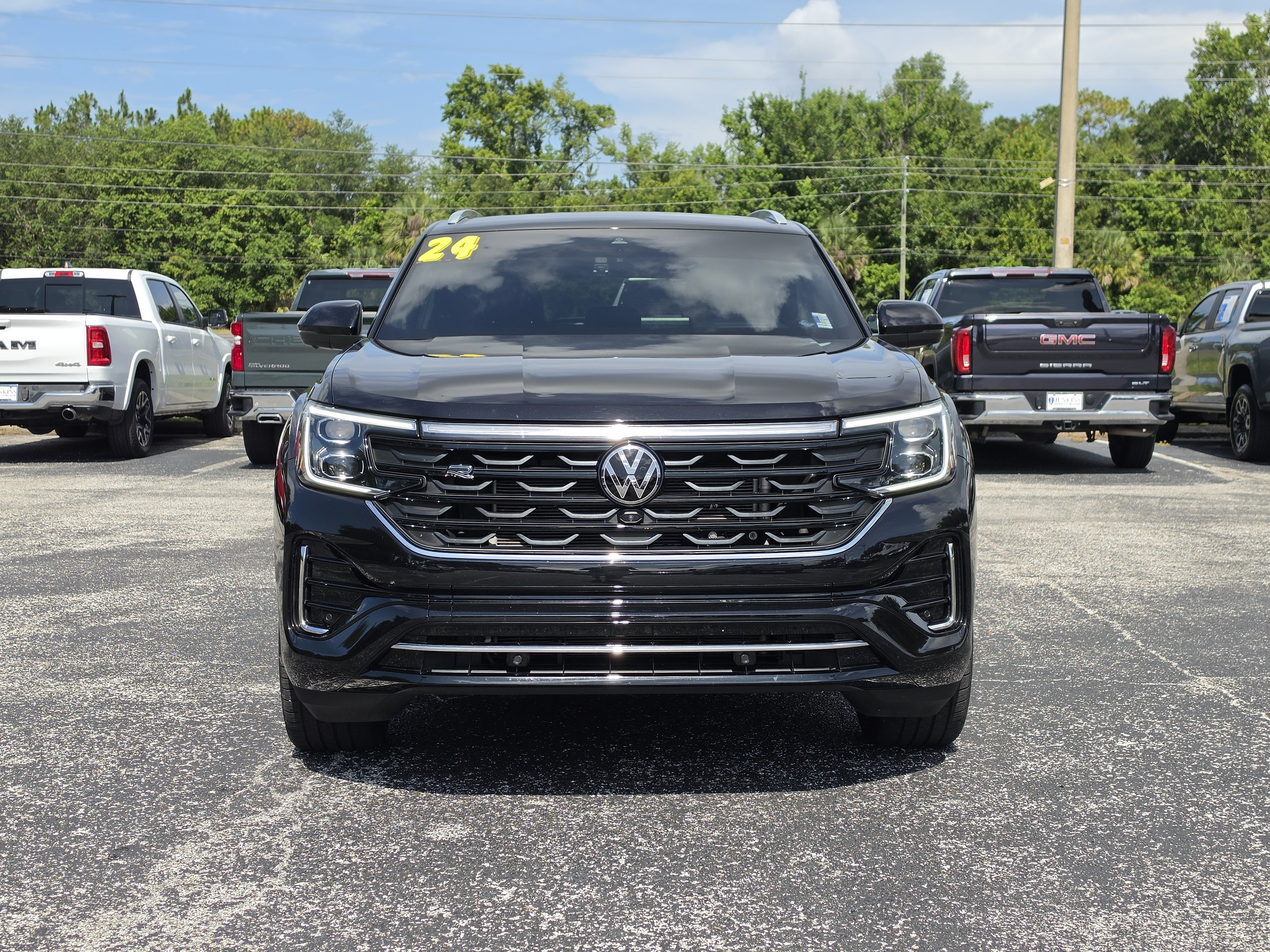 Used 2024 Volkswagen Atlas Cross Sport SEL Premium R-Line AWD/4WD image 12