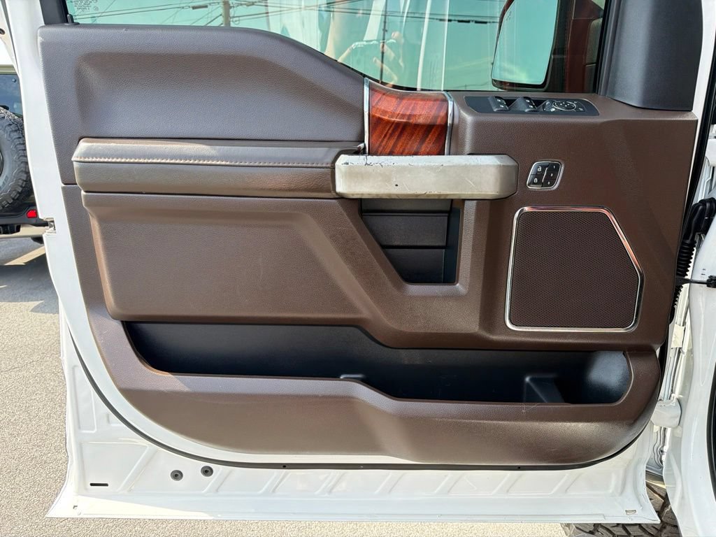 Used 2019 Ford F150 King Ranch w/ Equipment Group 601A Luxury AWD/4WD image 29
