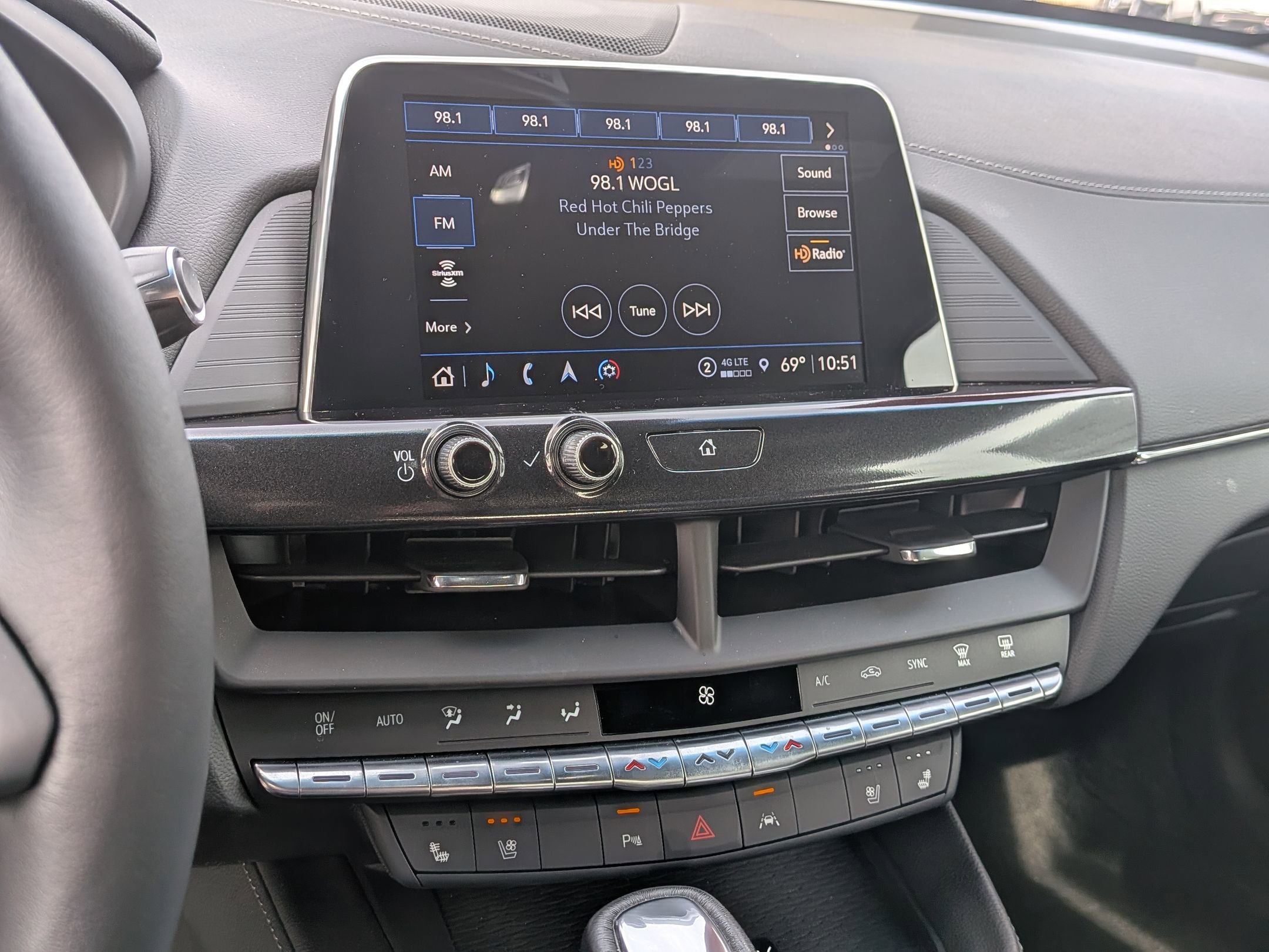 Certified 2023 Cadillac CT4 Premium Luxury image 12