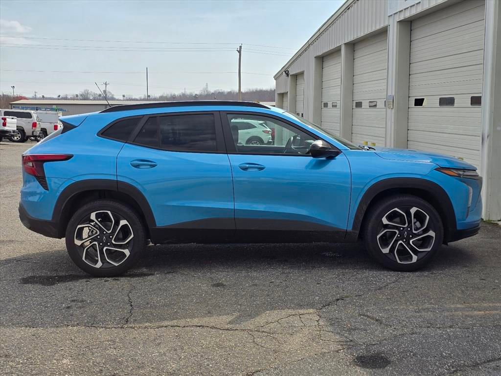 New 2026 Chevrolet Trax RS w/ Driver Confidence Package image 5