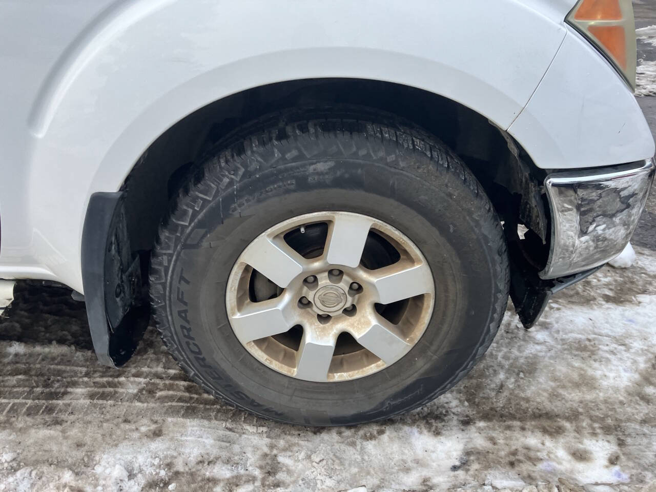 Used 2005 Nissan Frontier NISMO RWD image 13