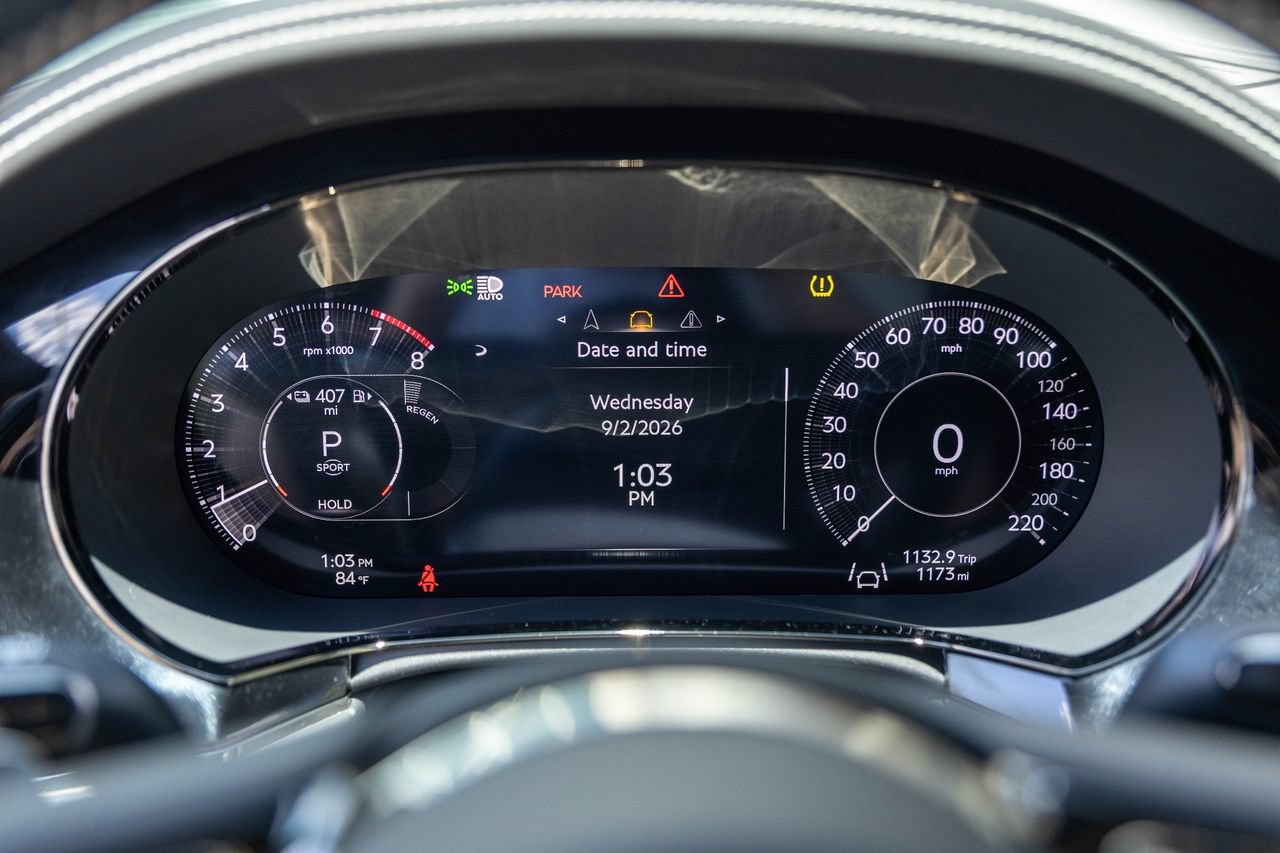 Certified 2025 Bentley Continental GTC AWD/4WD image 31