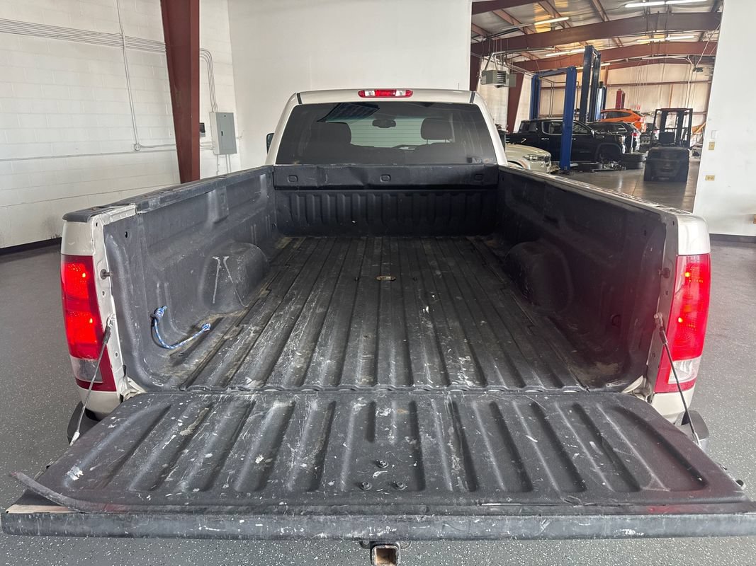 Used 2008 GMC Sierra 3500 SLE w/ Convenience Package AWD/4WD image 17