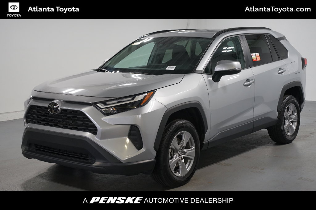 Certified 2025 Toyota RAV4 XLE FWD image 1