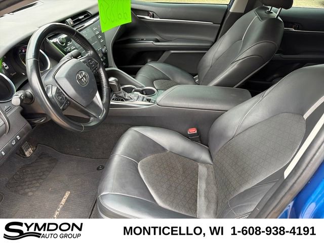 Used 2020 Toyota Camry XSE image 9