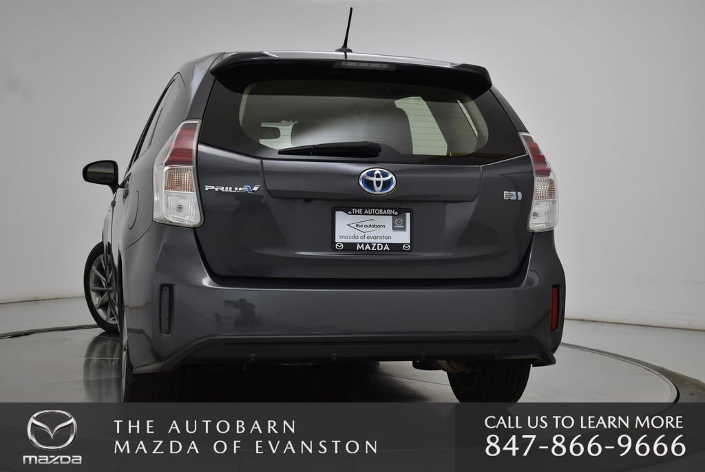 Used 2016 Toyota Prius V Five image 8