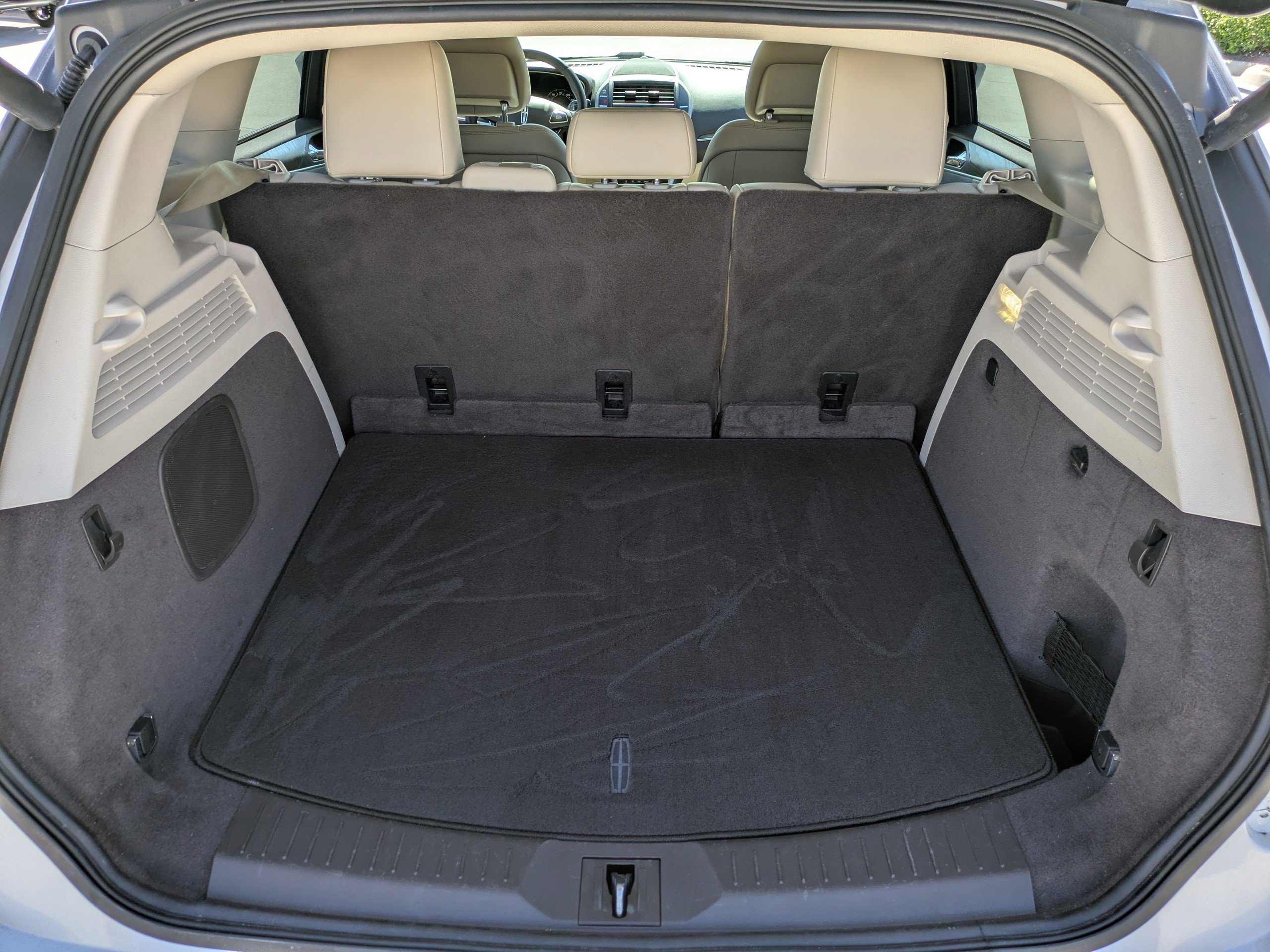 Used 2018 Lincoln MKC Reserve w/ Lincoln MKC Climate Package image 17