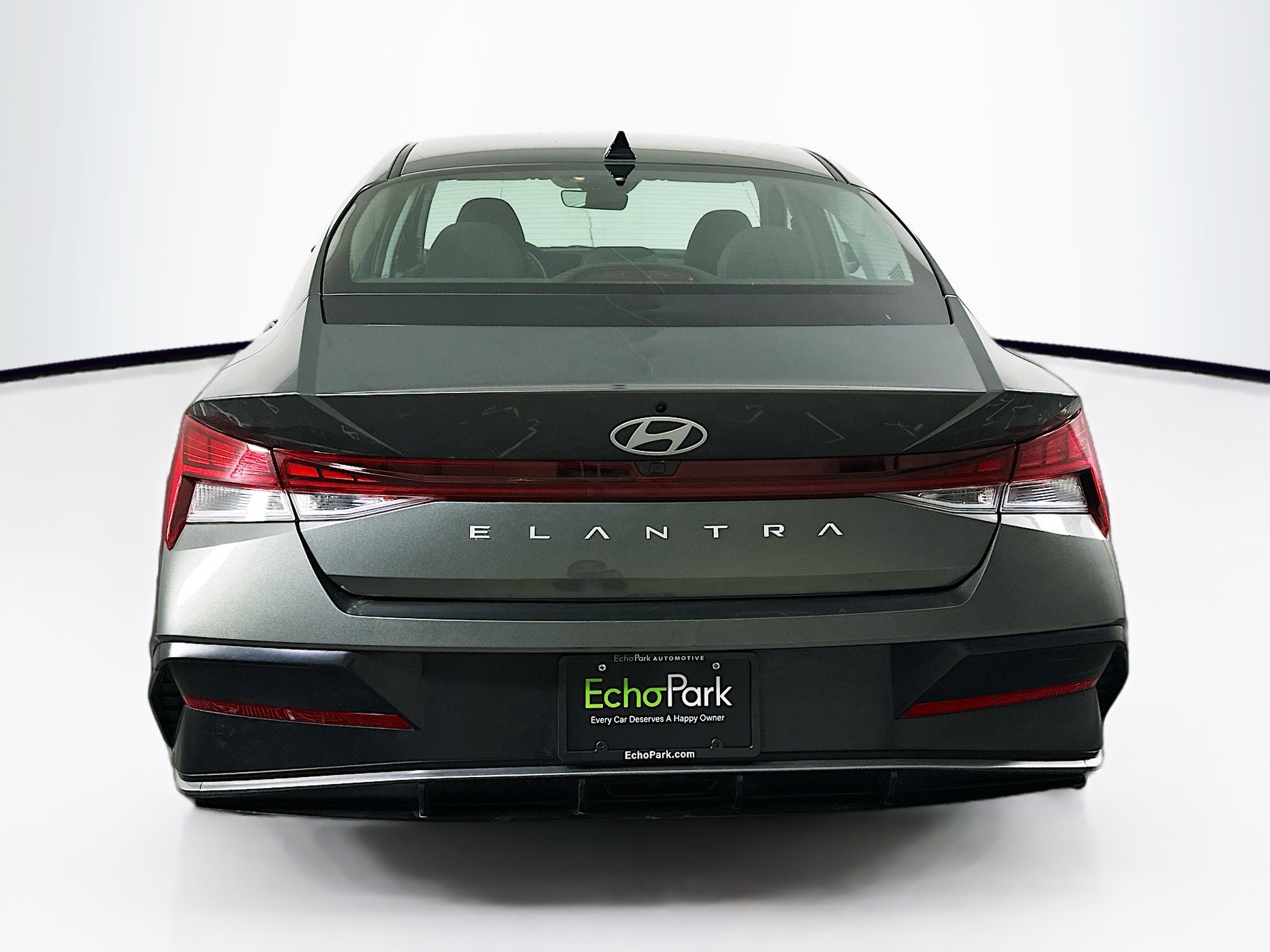 Used 2025 Hyundai Elantra SEL image 7