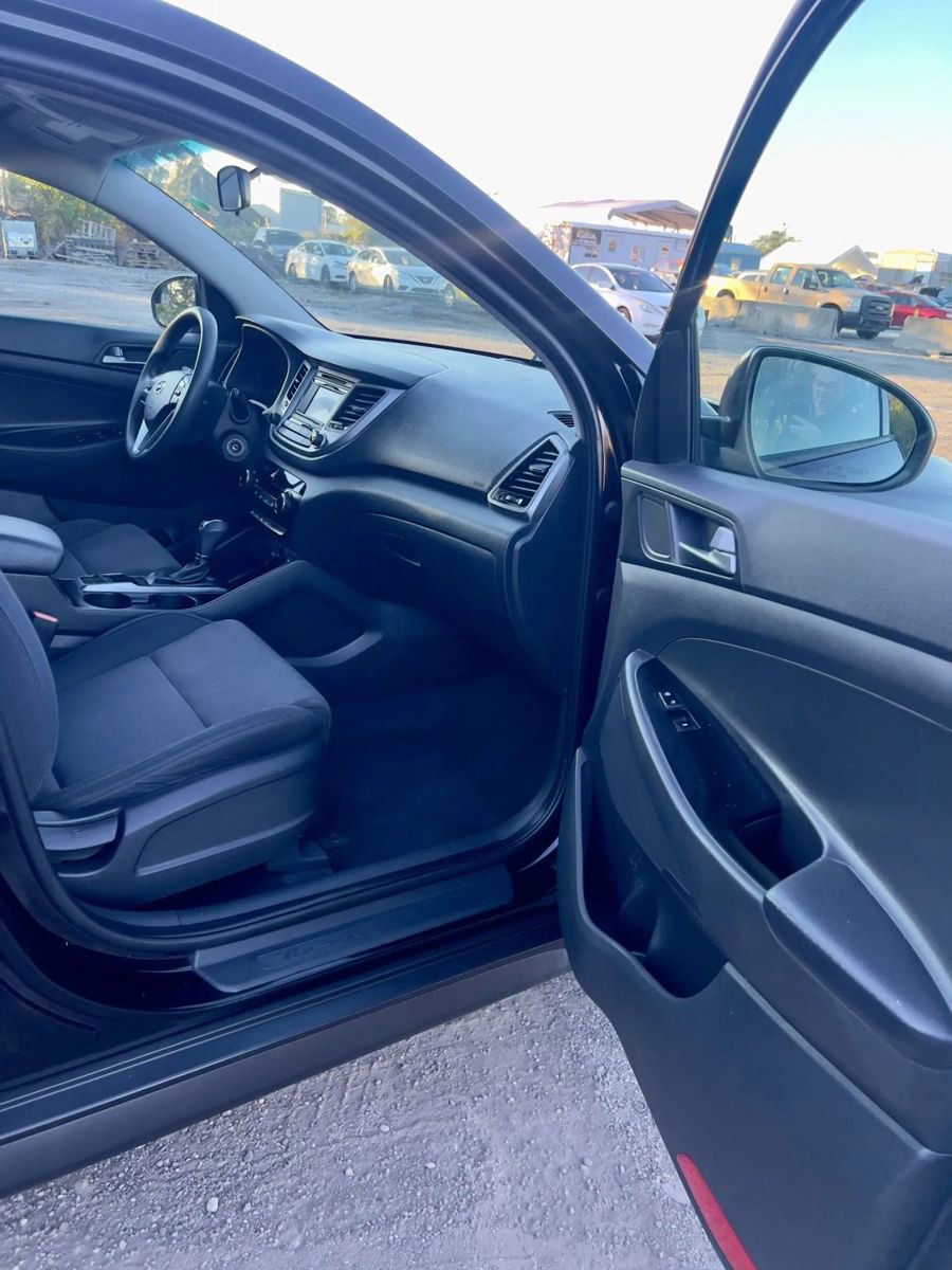 Used 2017 Hyundai Tucson SE image 14