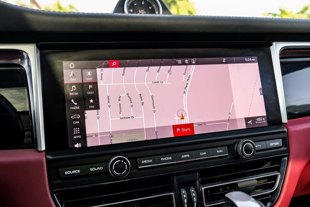 Used 2021 Porsche Macan GTS AWD/4WD image 18