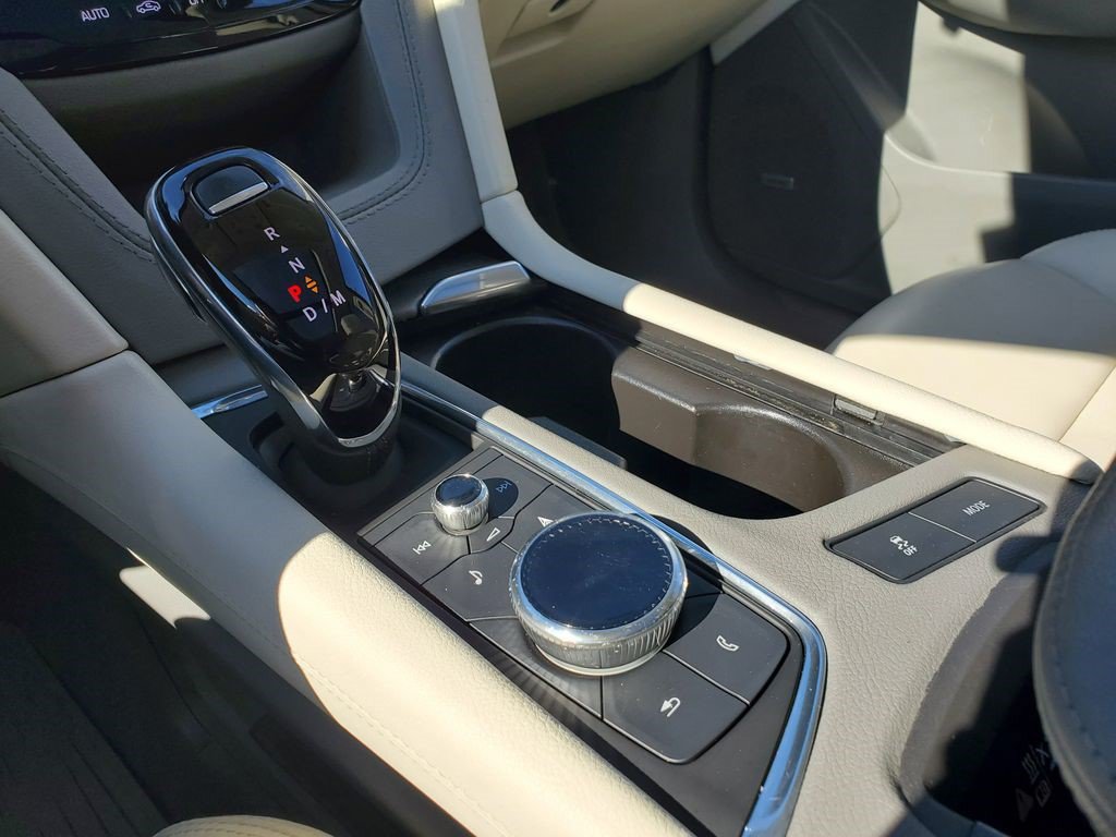 Certified 2023 Cadillac XT5 Premium Luxury AWD/4WD image 30