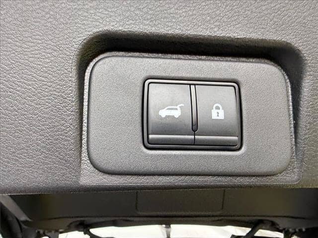 Used 2025 Nissan Rogue SV AWD/4WD image 36