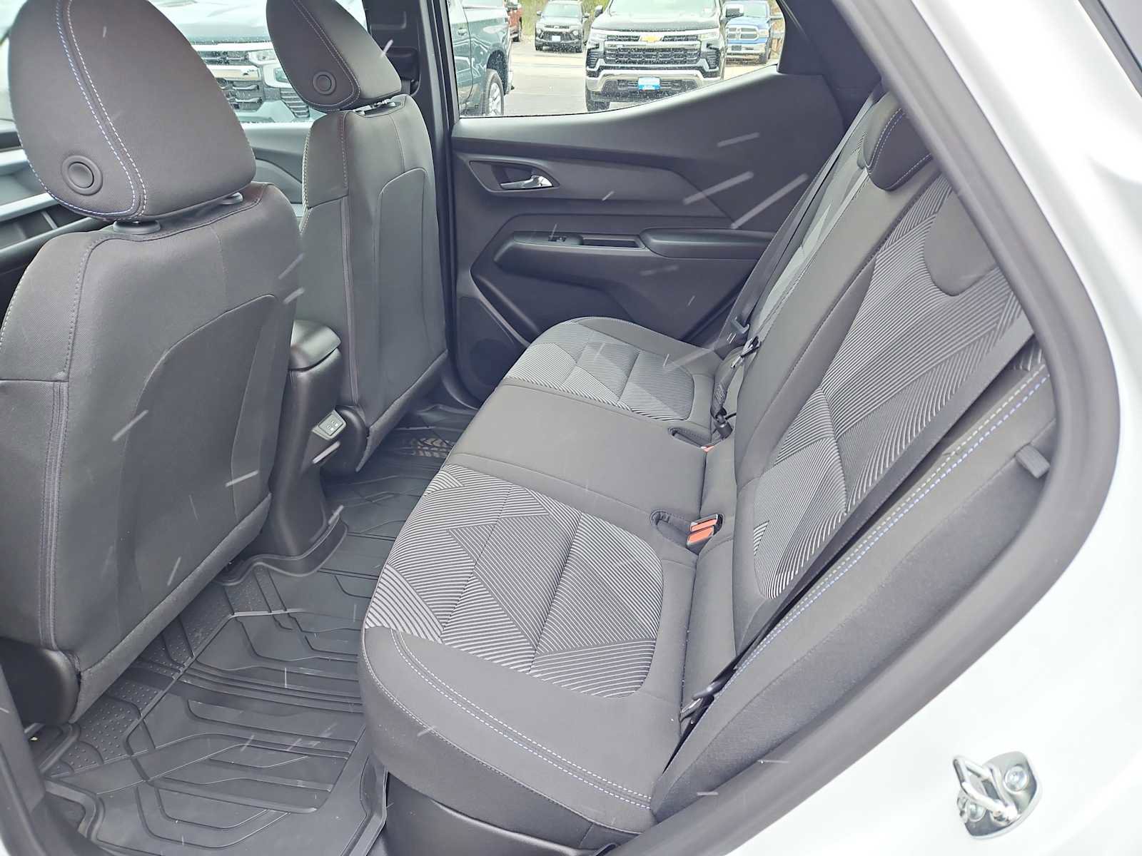 New 2027 Chevrolet Bolt LT w/ Comfort Package image 17