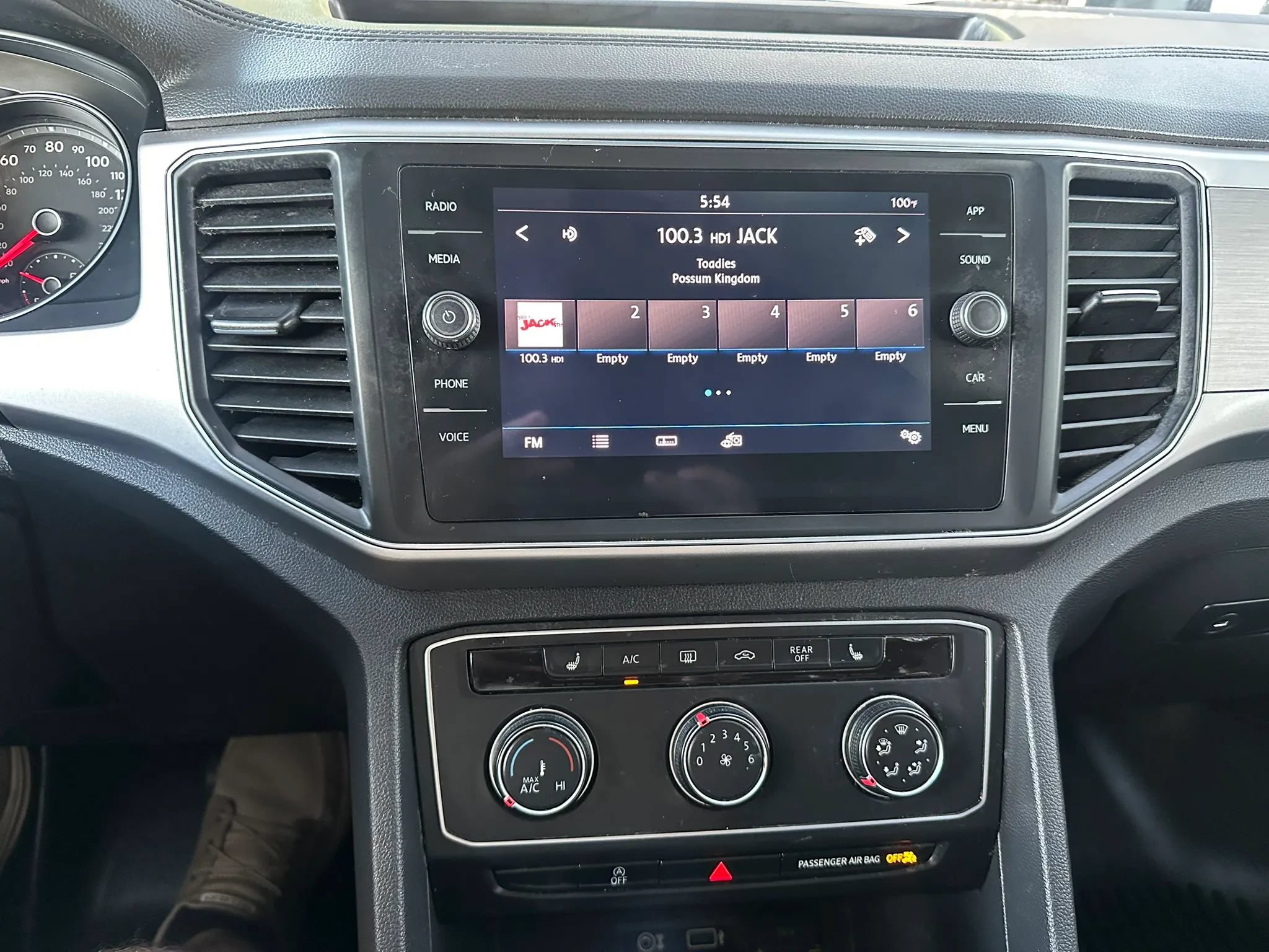Used 2018 Volkswagen Atlas SE FWD image 5