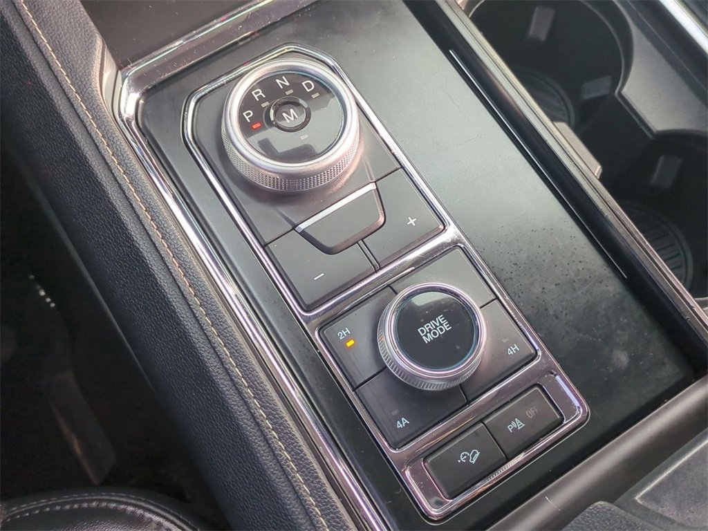 Used 2022 Ford Expedition XLT image 15