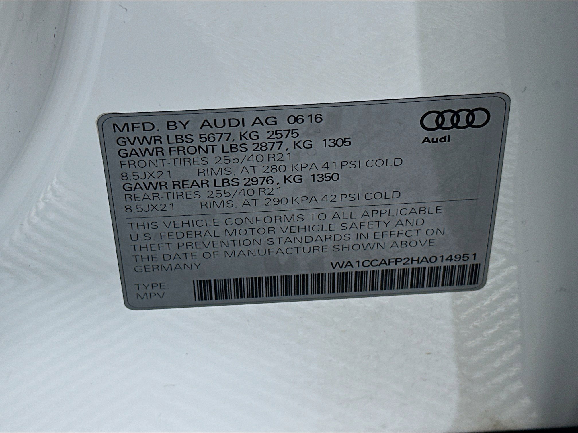 Used 2017 Audi SQ5 Premium Plus w/ Technology Package image 12