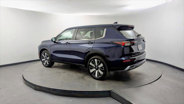 Used 2025 Mitsubishi Outlander SE image 6